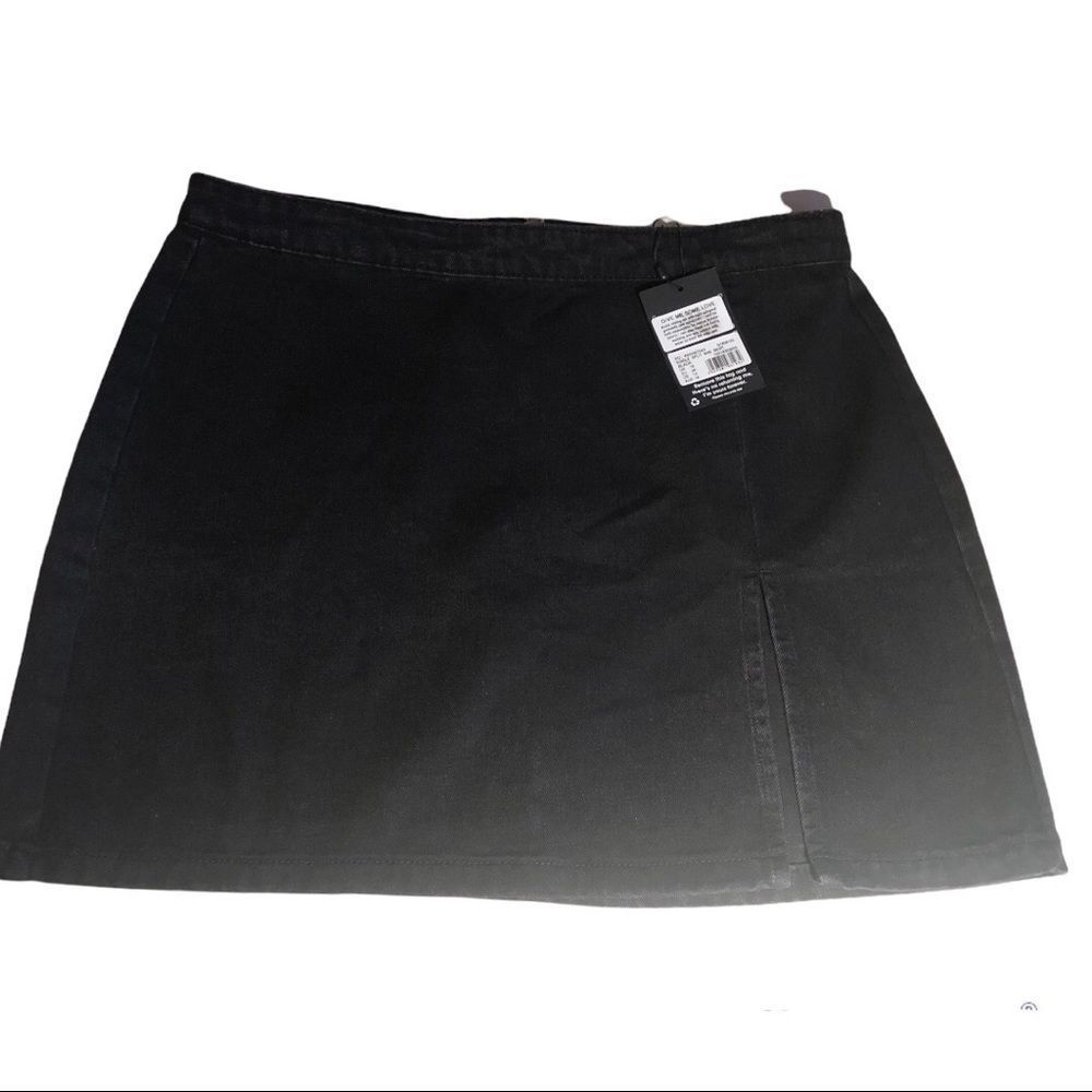 MISSGUIDED Denim mini skirt size 14